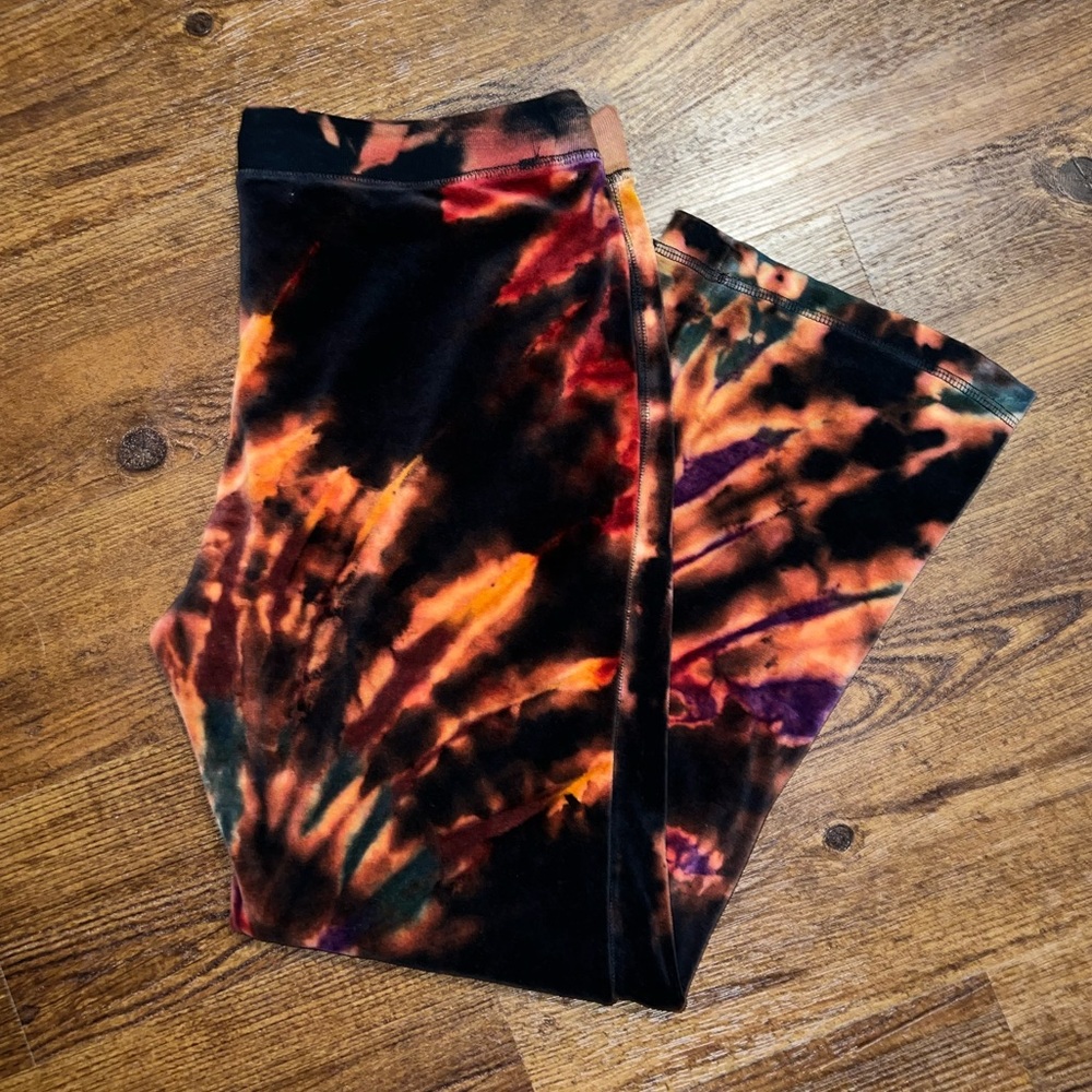 Old Navy Black Velvet with Orange Tie-Dye Flared Drawstring Lounge Pants Size L - Picture 7 of 15
